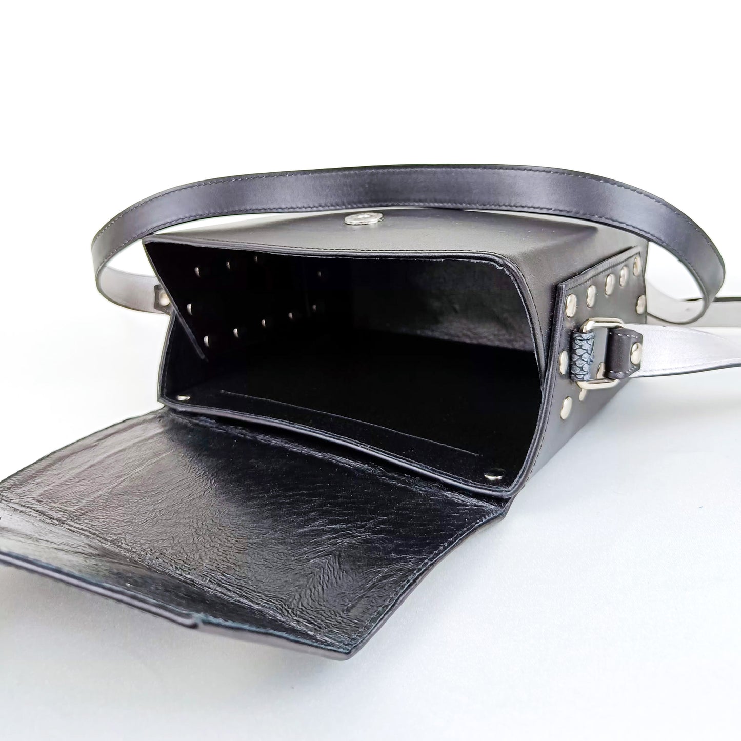 Box Forma - Chrome Noir